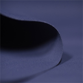 Sensitive®Plus Bonded kétrétegű szövet, mely hagyományos varrás helyett hőzárással rendelkezik és így a ragasztott anyagok könnyebb változatát hozza létre. Ideális struktúrált ruhák készítéséhez, melyek nem deformálódnak, nem gyűrődnek és jó kopásállósággal rendelkeznek.